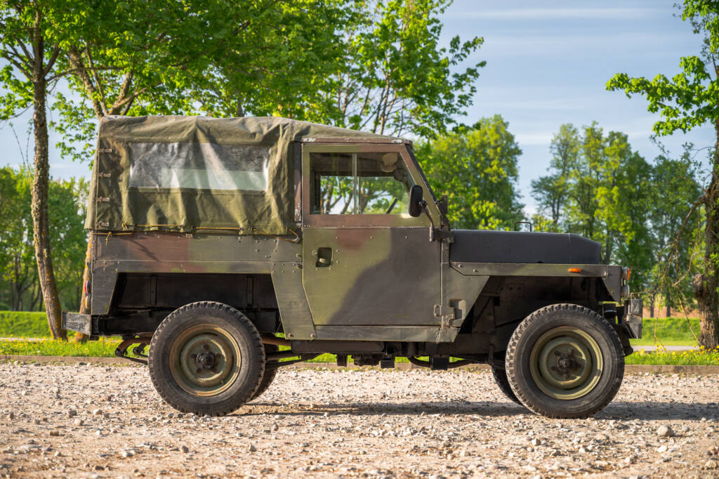 1981 Land Rover 88 Series III “Lighweight / Airportable / Half Ton” LHD