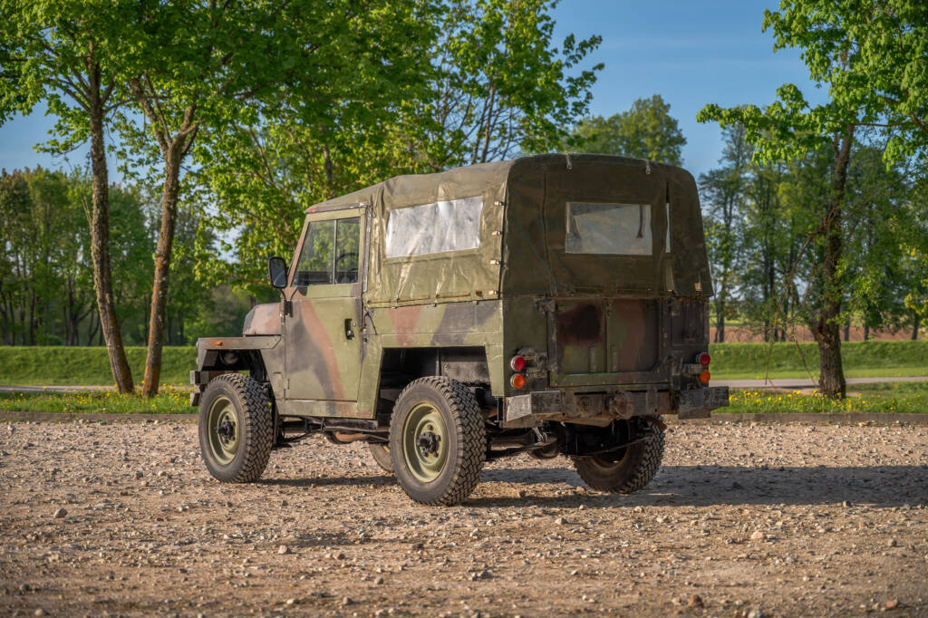 1981 Land Rover 88 Series III “Lighweight / Airportable / Half Ton” LHD