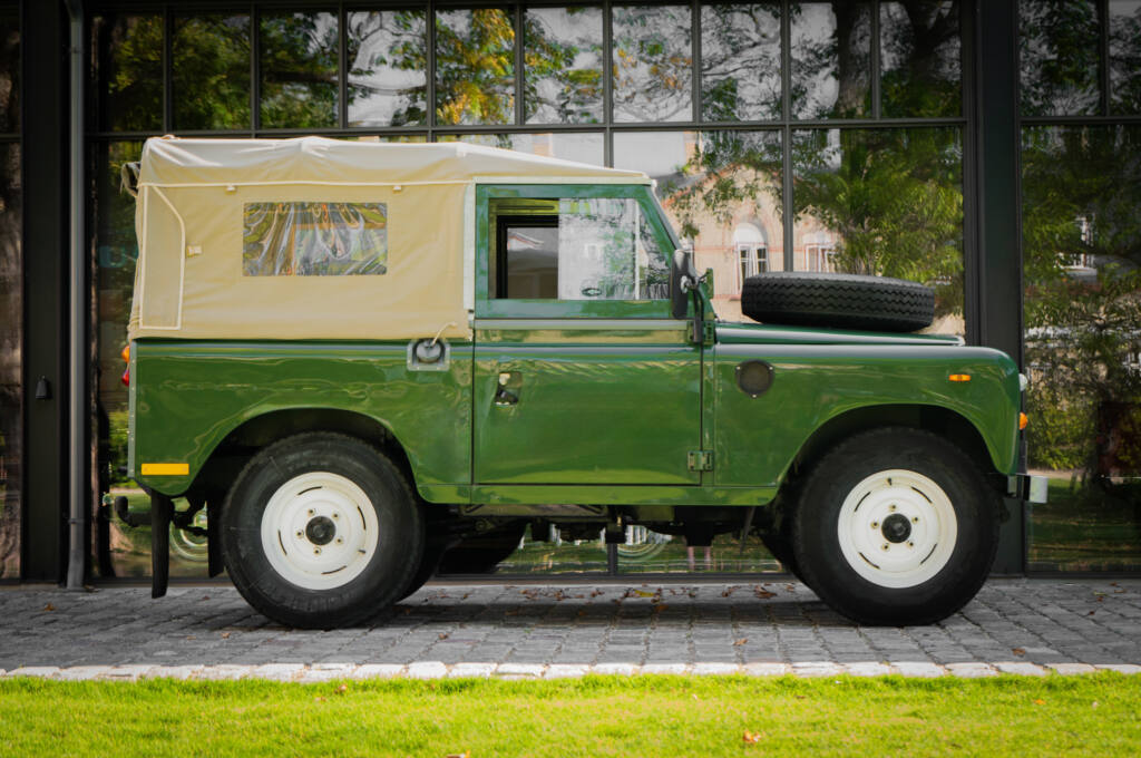 1972 Land Rover Series III 2.25