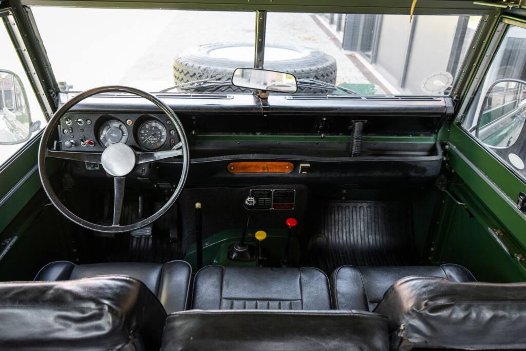 1972 Land Rover Series III 2.25