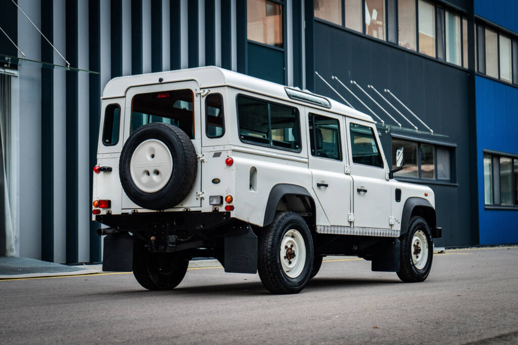 1999 Land Rover Defender 110 Station Wagon