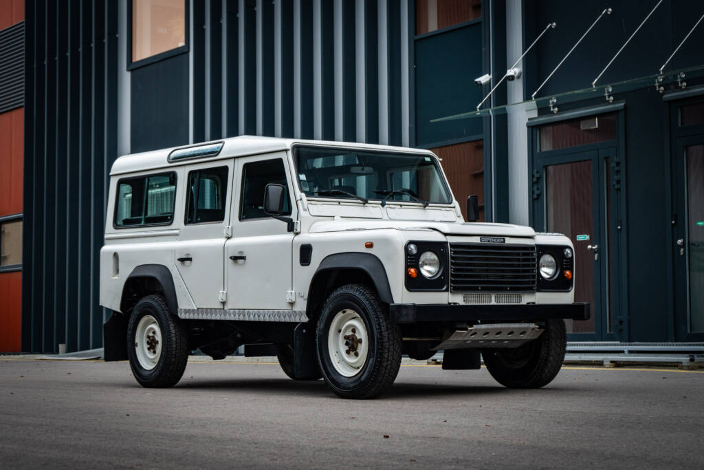 1999 Land Rover Defender 110 Station Wagon