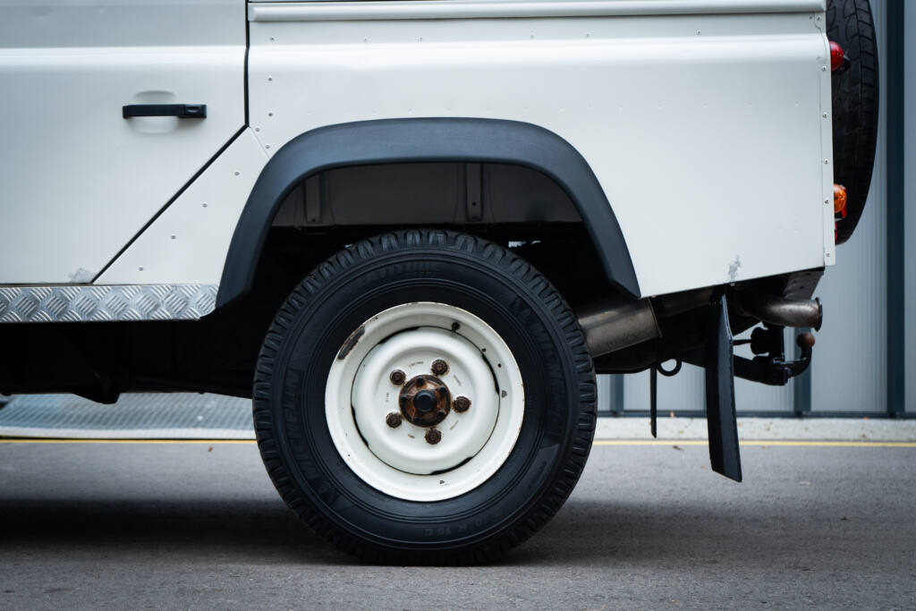 1999 Land Rover Defender 110 Station Wagon