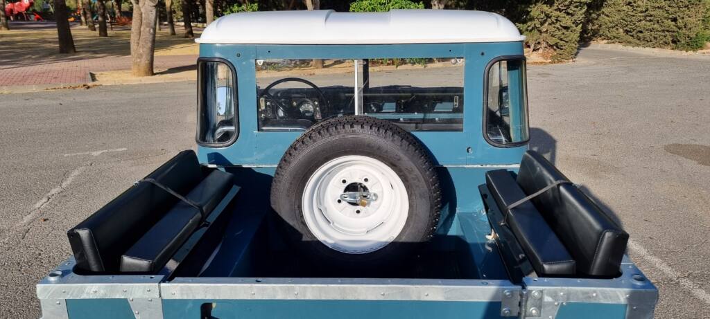 1976 Land Rover Santana Series III 88" Especial