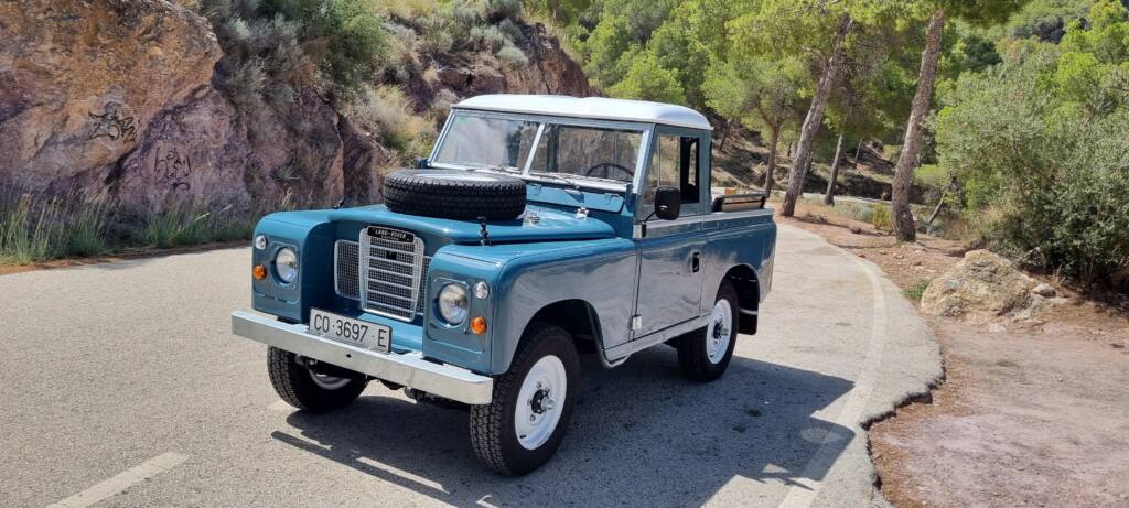 1976 Land Rover Santana Series III 88" Especial