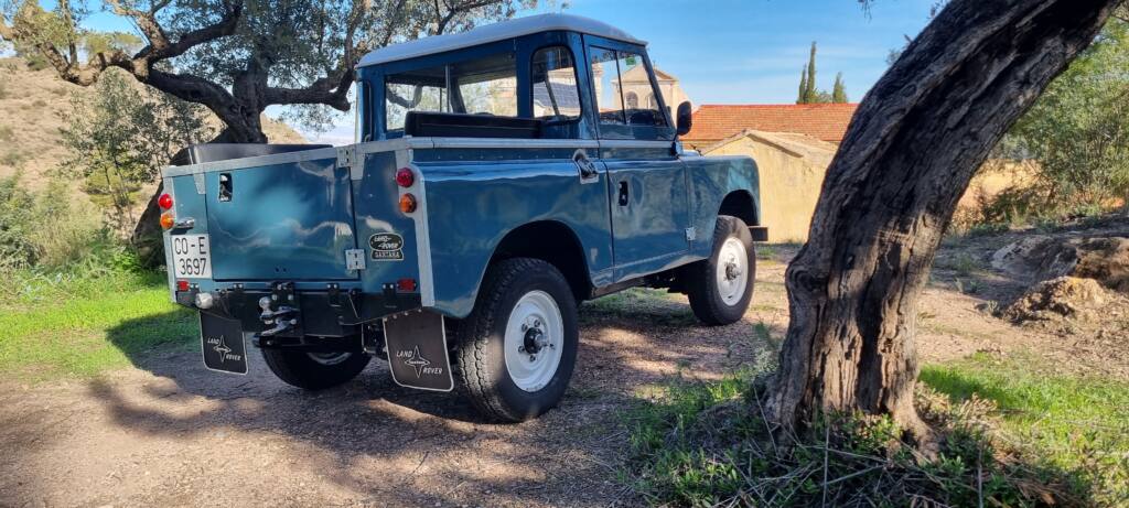 1976 Land Rover Santana Series III 88" Especial
