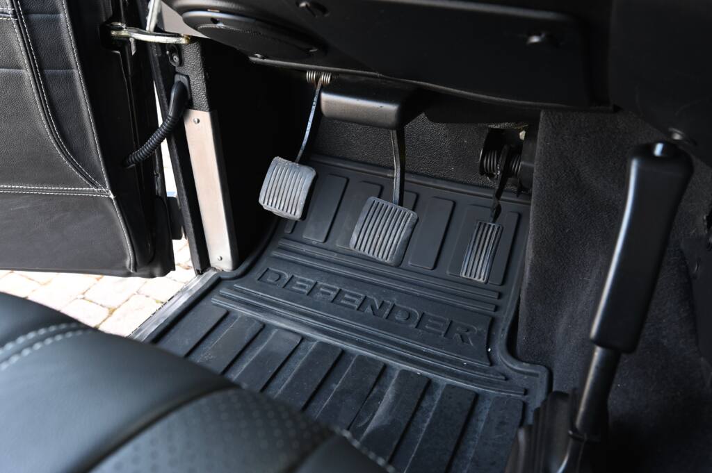 2007 Land Rover Defender 90 2.4 TD4 Station Wagon