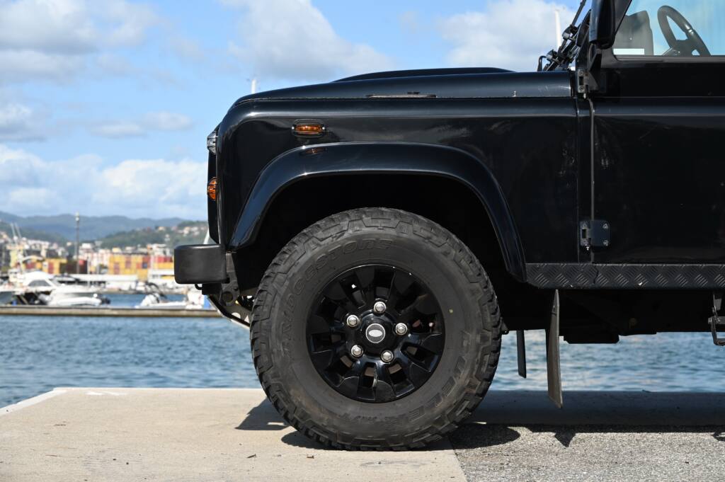 2007 Land Rover Defender 90 2.4 TD4 Station Wagon