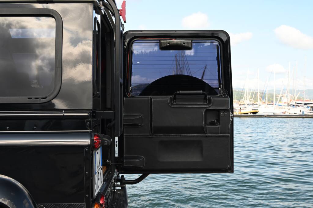 2007 Land Rover Defender 90 2.4 TD4 Station Wagon