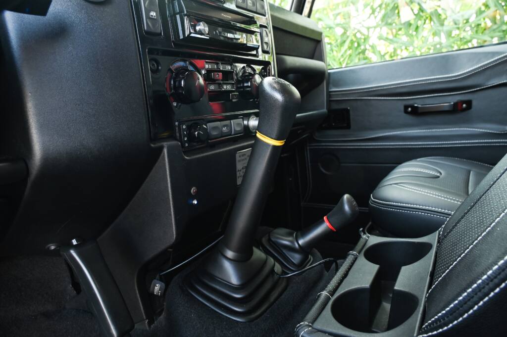 2007 Land Rover Defender 90 2.4 TD4 Station Wagon