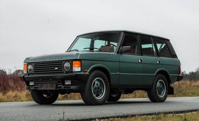 1989 Range Rover Classic. Reimagined.A full restomod built around the legendary 6.2L LS3 V8, delivering modern performance with classic Range Rover presence. Power, reliability, and usability brought together in a way the original never could.Analog form. Modern capability.
Built to be driven.#RangeRoverClassic #Restomod #LS3 #PodsOverland #Classic4x4 BuiltForLegacy